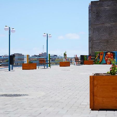 Fully Equipped 3-Bedroom Apt In Downtown Praia Exteriör bild