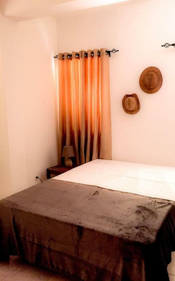 Fully Equipped 3-Bedroom Apt In Downtown Praia Exteriör bild